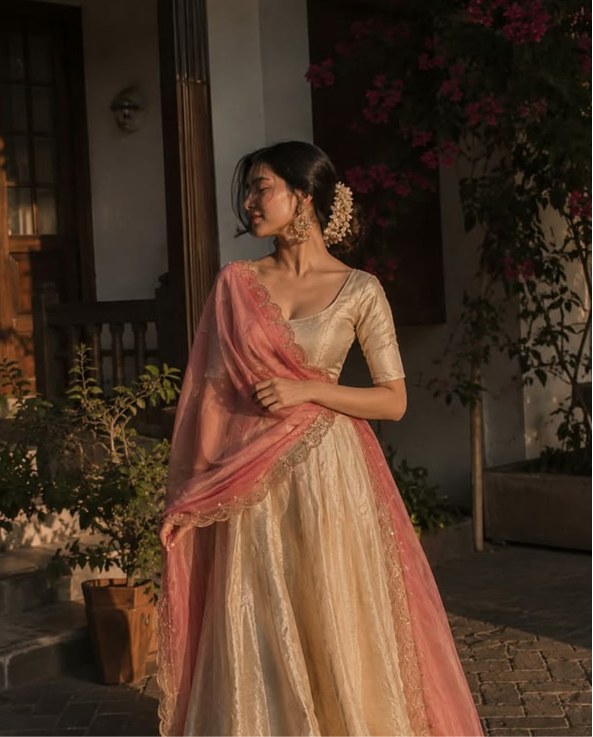 Attire inspiration: pink and gold lehenga